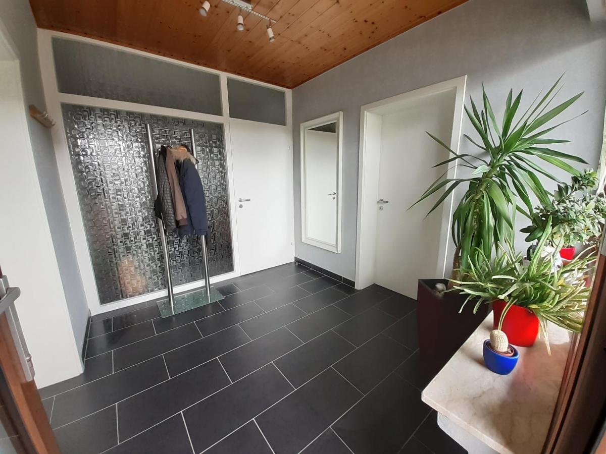 Ferienwohnung Terrasse Parkplatz Wallbox Nuerburgring Herresbach Exterior photo